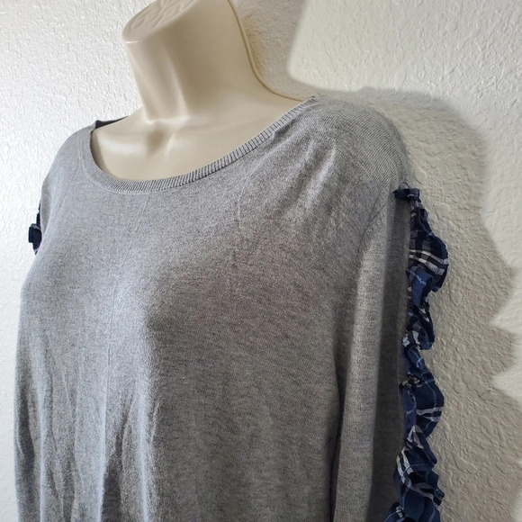 HALOGEN Plaid Ruffle Sleeve Sweater Gray Blue Size L - Picture 4 of 8